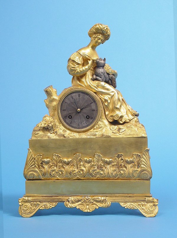 French Establisment Petit Unusual Figural Dore Bronze Mantle Clock