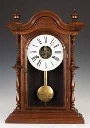 Titien’s Welch Spring & Co. Shelf Clock