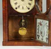 Brewster & Ingraham, Bristol, CT, Beehive Shelf Clock