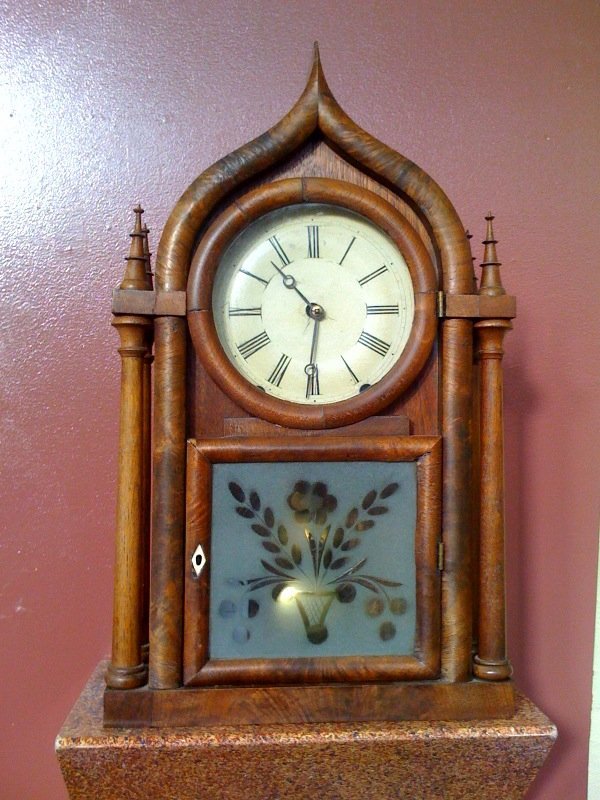 Onion top shelf clock