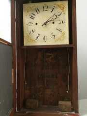 Burr & Chittenden Mahogany Looking Glass Shelf Clock