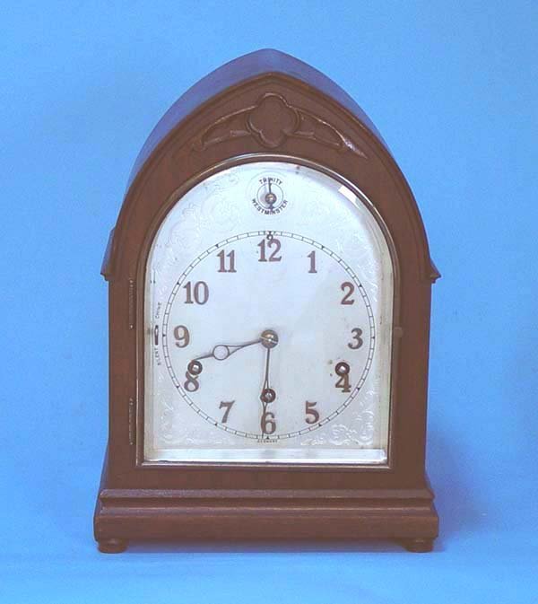 Beehive Trinity Westminster Shelf Clock