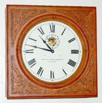 Oak Self Winding Gallery Clock