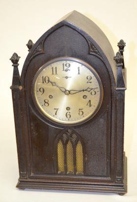 New Haven WM Chimes Bracket Clock, “Abbey”