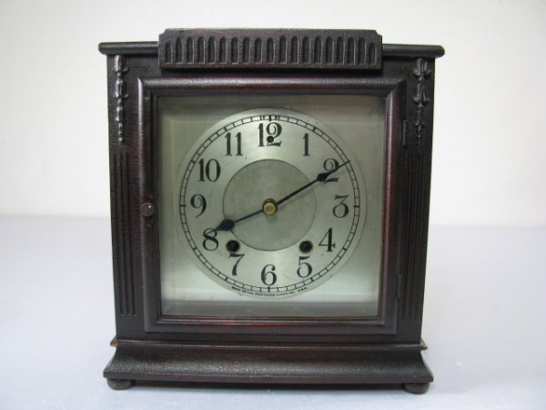 NEW HAVEN BRACKET STYLE MANTEL CLOCK