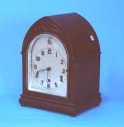 Beehive Trinity Westminster Shelf Clock
