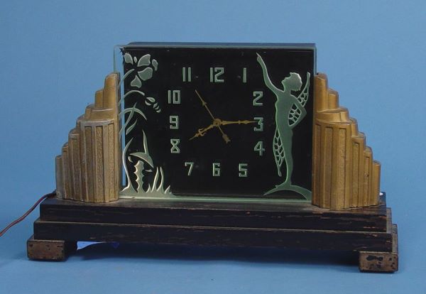 Unusual American Electric Mantle Clock