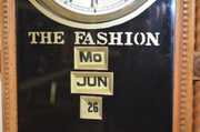 Southern “Fashion Elberon” Calendar Shelf Clock