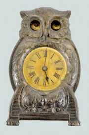 Metal Novelty Blinking Eye Owl Clock