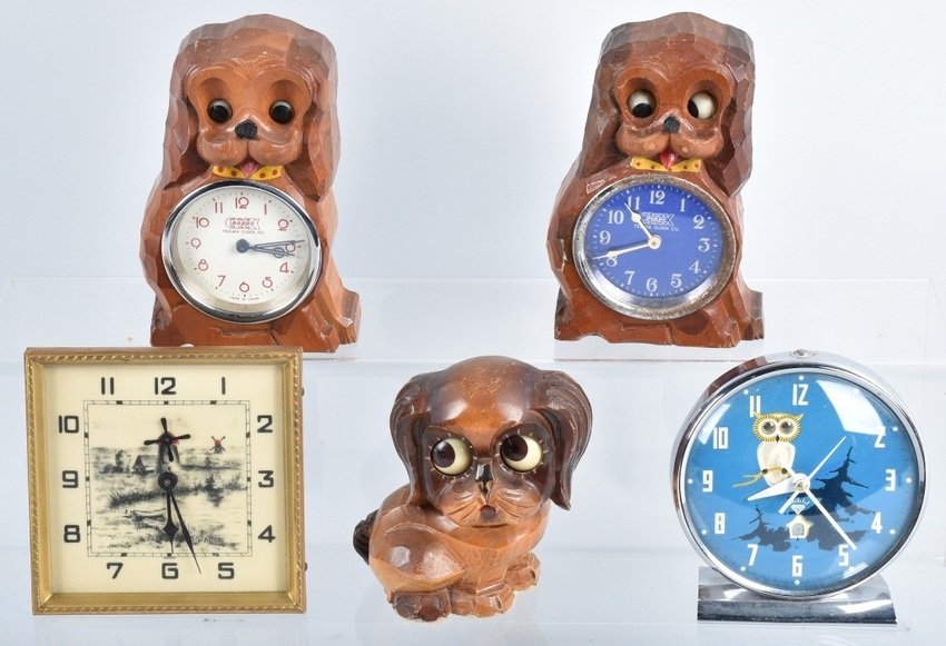 4-ANIMATED NOVELTY CLOCKS & BLINKING DOG