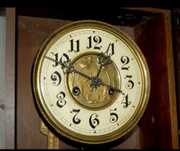 German Open Well Free Swinger Wall Clock
