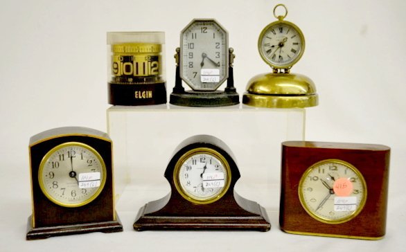 6 Vintage Small Dresser Clocks