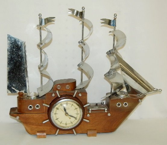 United Electric Self Starting Ship Clock