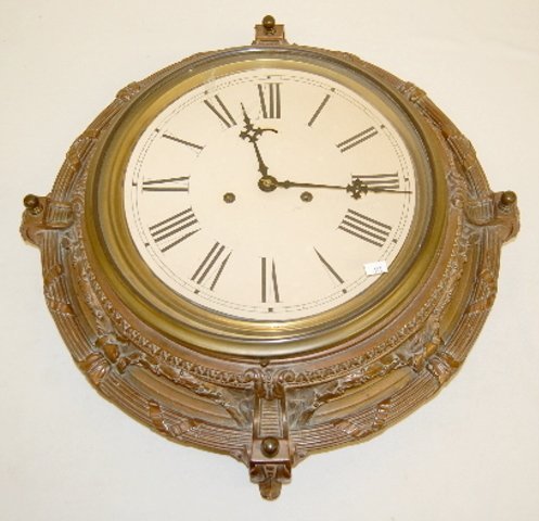 Ornate Metal Wreath Table Top Clock