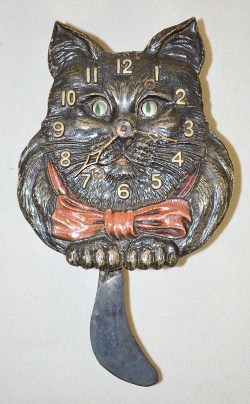 Antique Lux Moving Eye Cat Pendulette Clock