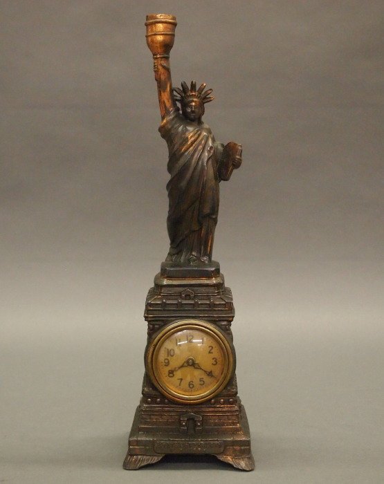 Statue of Liberty Novelty clock