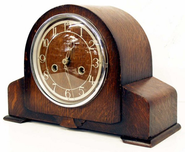 ENGLISH ENFIELD 8-DAY MANTLE CLOCK