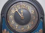 Bakelite & Molded Metal Polar Bird Electric Clock