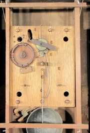 Riley & Whiting 1/2 Splat Wood Works Clock