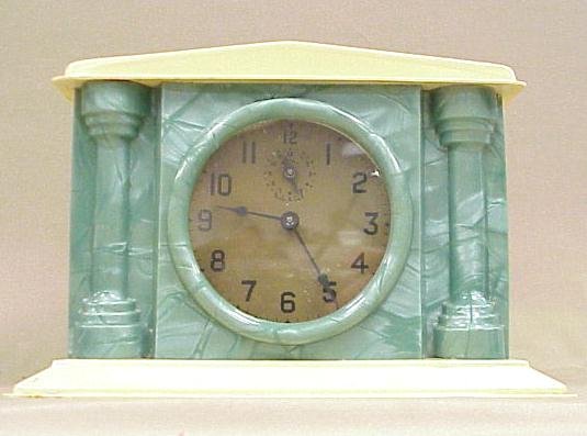 Patent 1913, Plastic Case Mantle Clock, 6″ Tall