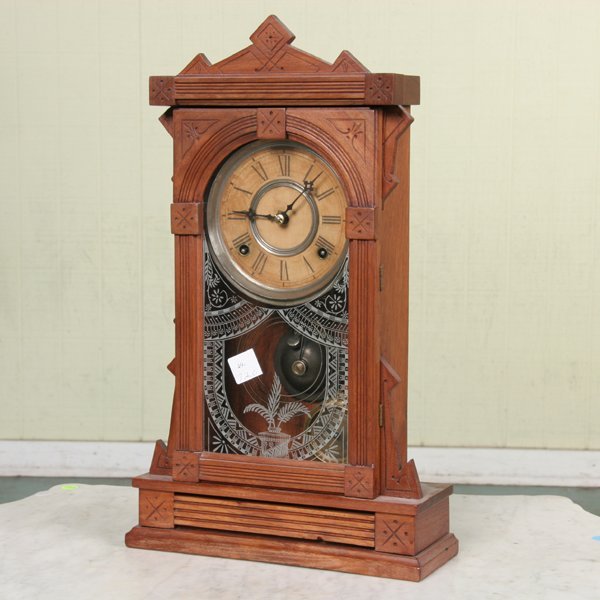 Late 1800 Eastlake Victorian parlor clock