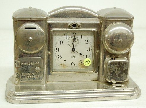 Darche Battery Operated Alarm Clock