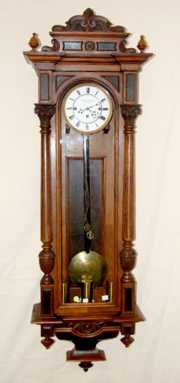 Julius Höpfner in Budapest 3 Wt. Walnut Clock