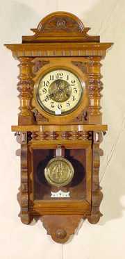German 8 Day Hanging Walnut Clock