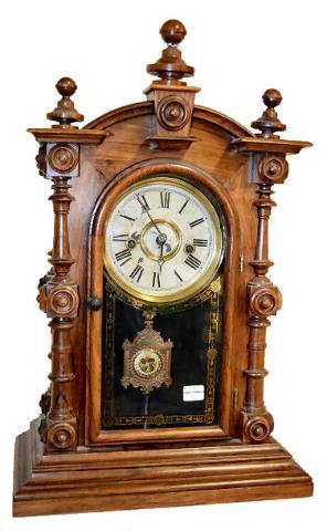 Welch Patti V.P. Rosewood Shelf Clock
