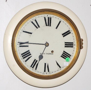 Seth Thomas Round Gallery Clock