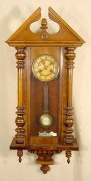 Kienzie German Wall Clock