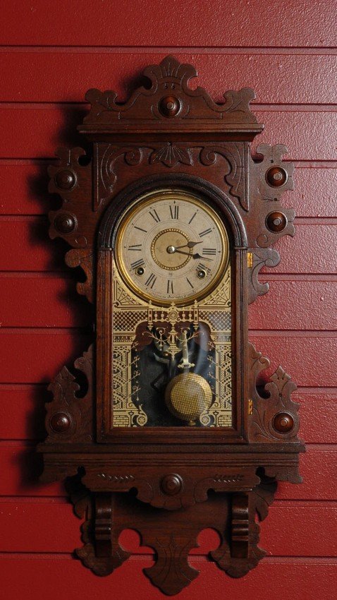 A SETH THOMAS HANGING KITCHEN CLOCK