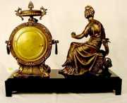 New Haven Statue Table Clock