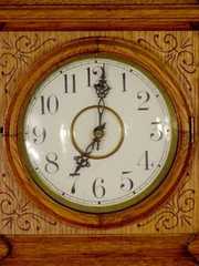 Waterbury Study #4 Oak Hanging Clock