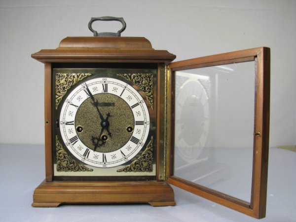 HAMILTON BRACKET TYPE MANTEL CLOCK