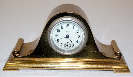 Metal Humback 8 Day Novelty Dresser Clock