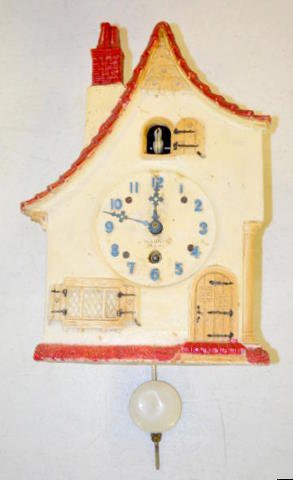 Lux Red Roof House Clock