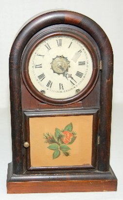 New Haven Round Gothic Antique Clock