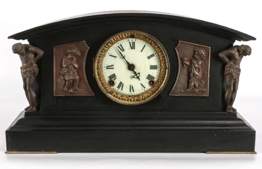 AN ANSONIA ‘MONTEREY’ MANTLE CLOCK