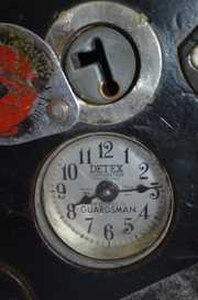 Antique DeTex Guardsman Clock