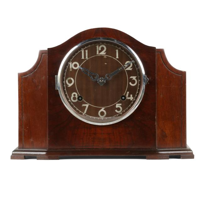 Pequegnat “Chester” Shelf Clock