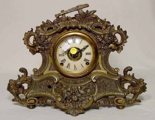 Metal Front Clock w/Doves