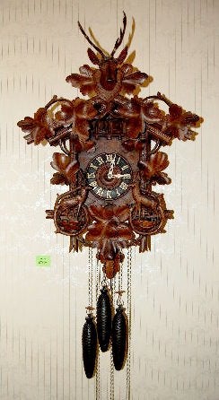 Black Forest Cuckoo Clock w/Carved Deer