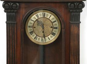 Three Weight Vienna Regulator Clock