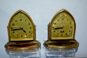 4 Antique Novelty Clock. 1.) Lux clock metal with
