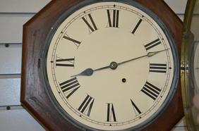 Antique Seth Thomas Octogon Short Drop Clock. Mahogany