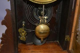 Antique Ingraham “Topaz” Mantel Clock. Walnut case with
