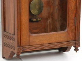 E. Howard & Co. No. 89 Oak Wall Regulator