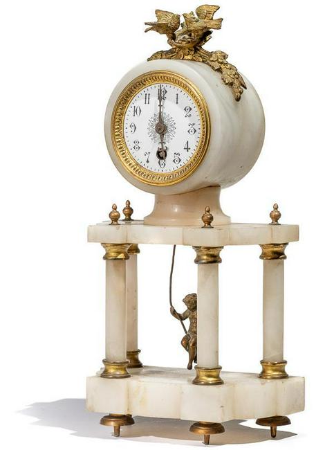 Onyx French Girl Swing Pendulum Clock