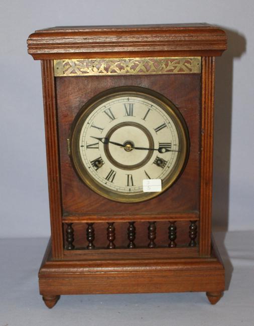 Antique New Haven No. 5 Cabinet Mantle Clock